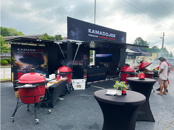 Kamado Joe Live stage with grills and tables